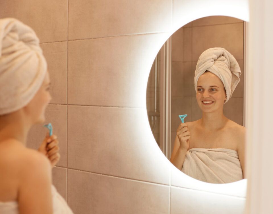 oglinda-baie-cu-led-si-dezaburire